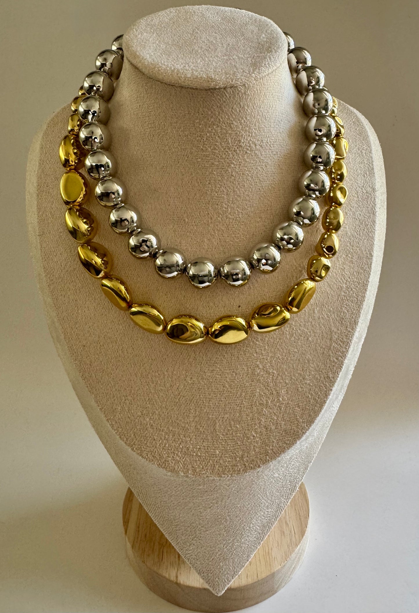 AMORA NECKLACES