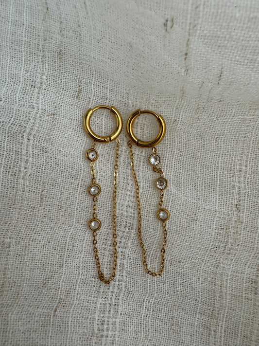 ARI EARRING