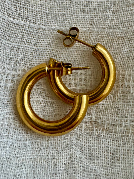 OLLIE EARRING